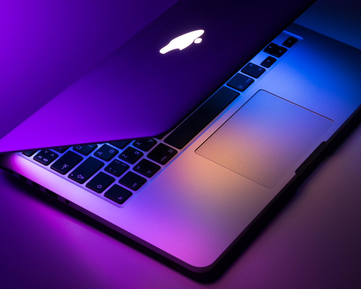 Mac mini M4 與 Hermes Agent 持久記憶體架構示意